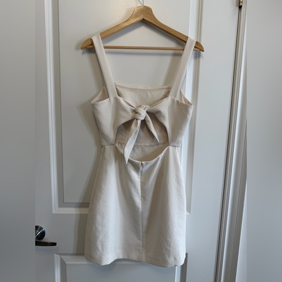 Wilfred Aperature Tie-Back Dress, size 4 - Picture 10 of 11